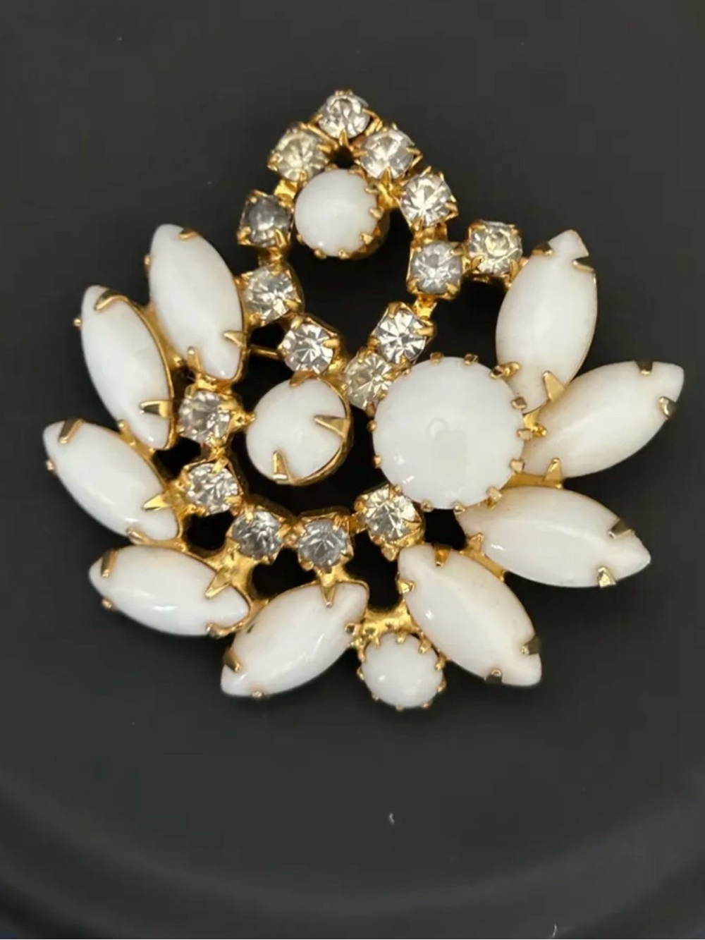 VTG Verified Juliana D&E White Milk Glass Crystal Rhinestone Swirl Brooch 1960s